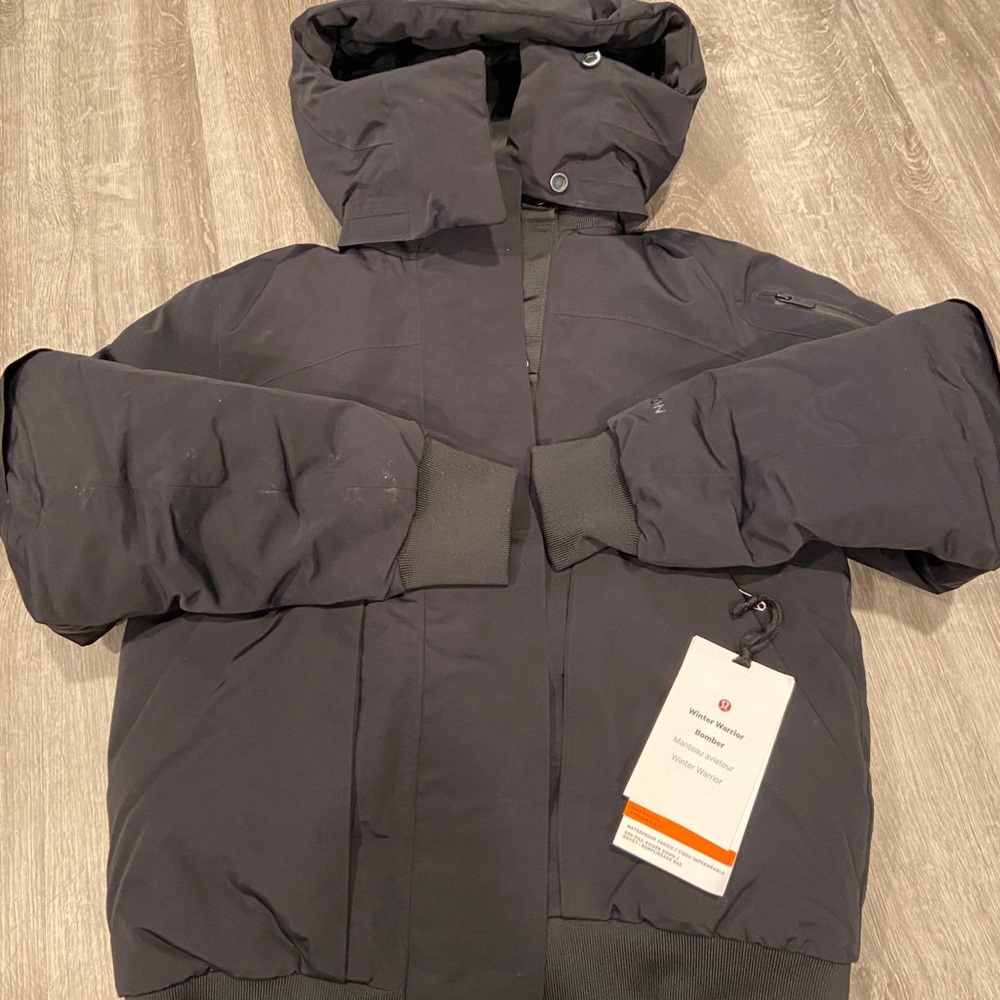 NWT lululemon size 4 winter warrior bomber jacket
